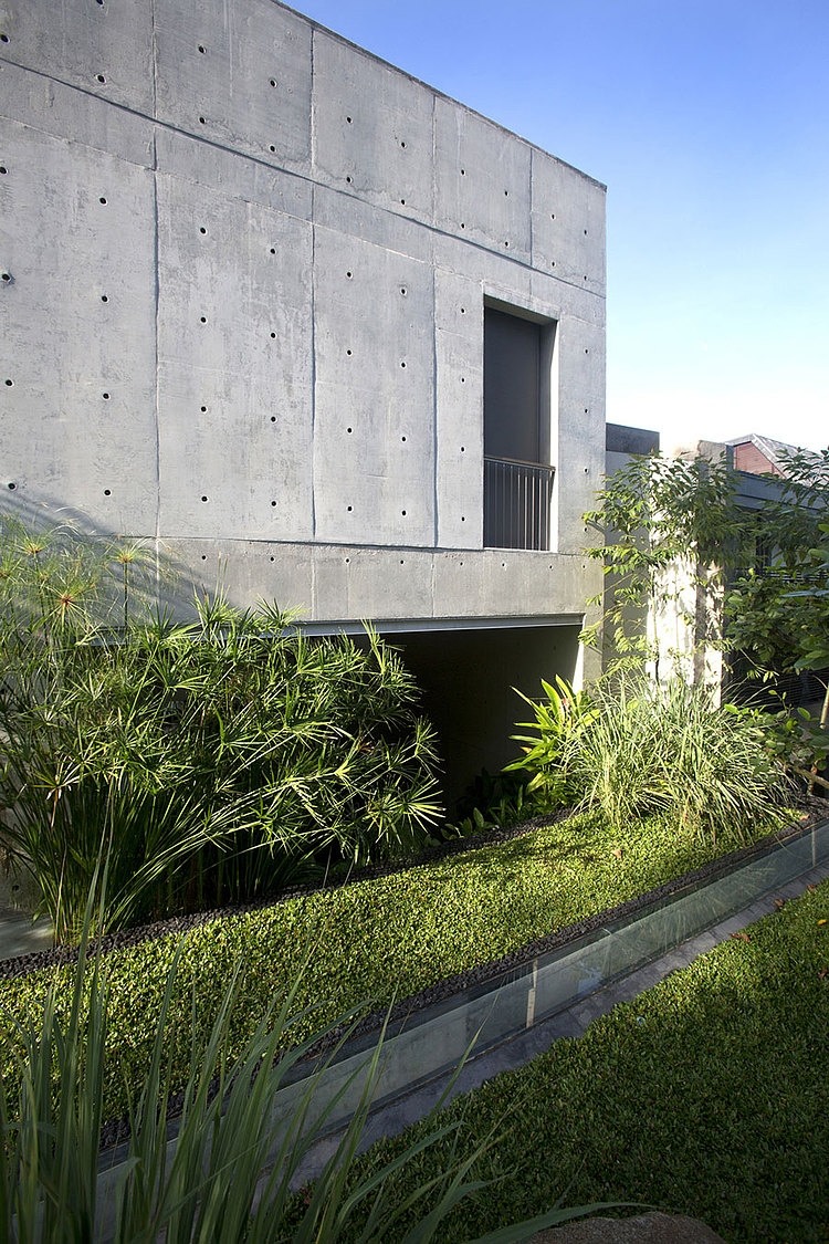 Namly House by Chang Architects