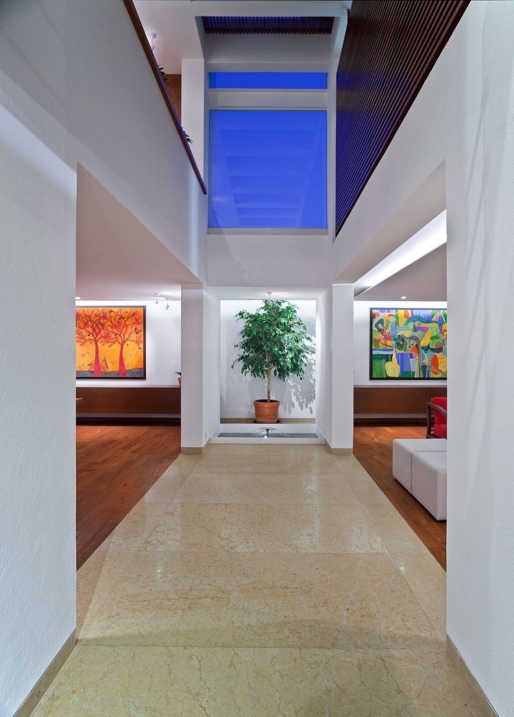 Encinos II by Almazán y Arquitectos Asociados