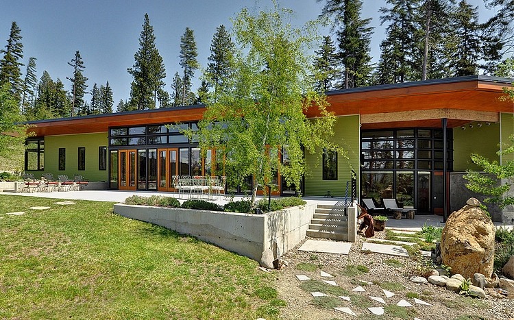 Indigo Lane House by Mohler + Ghillino Architects