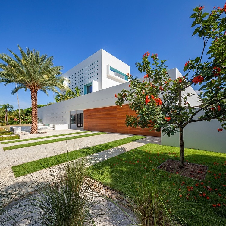 Sky House by Guy Peterson Office for Architecture