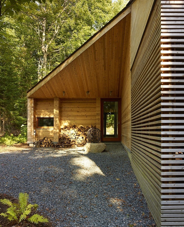 Stealth Cabin by Superkül
