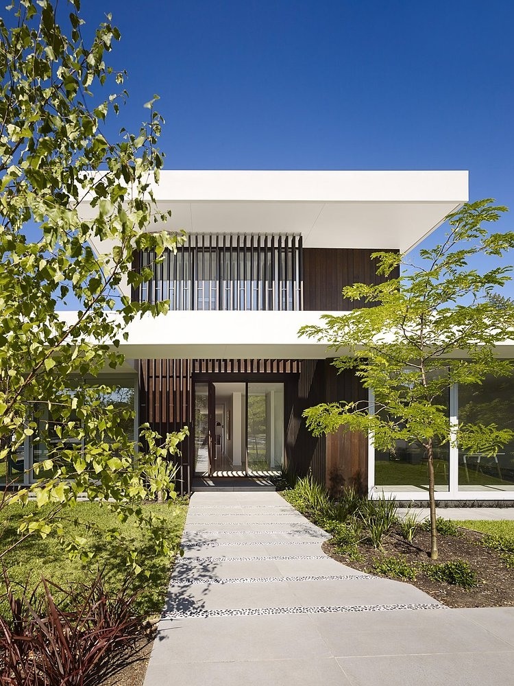 California House by InForm & Pleysier Perkins