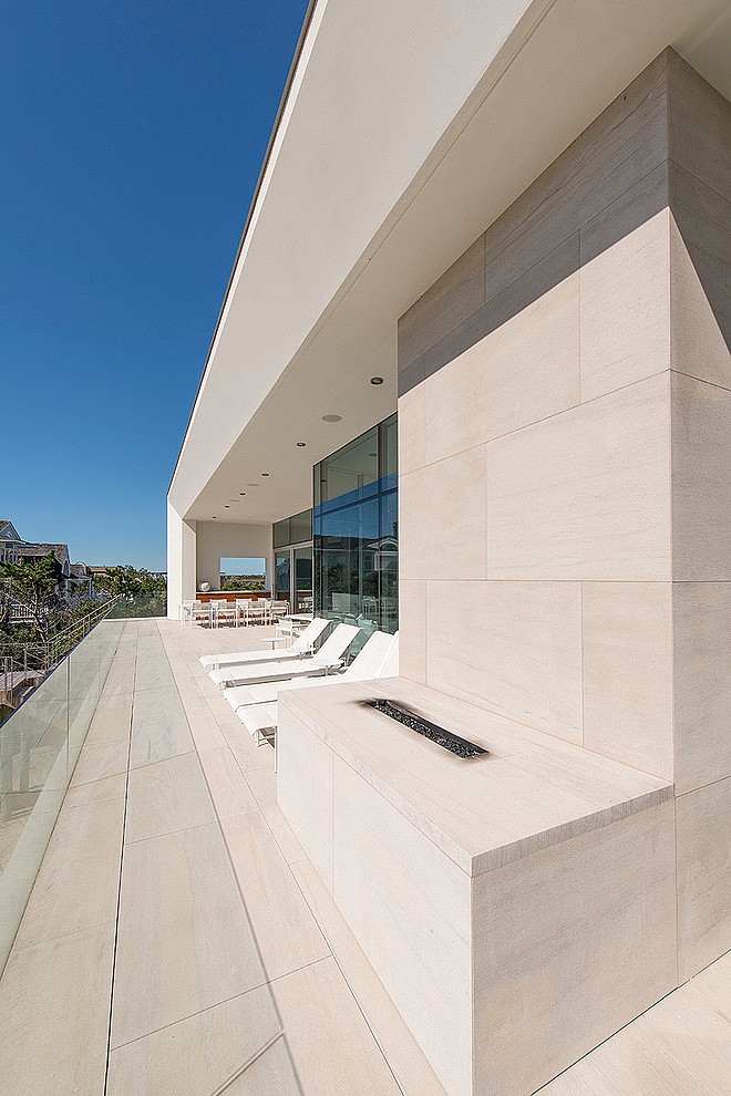 Dune Road House by Jason Klinge Residential Contracting