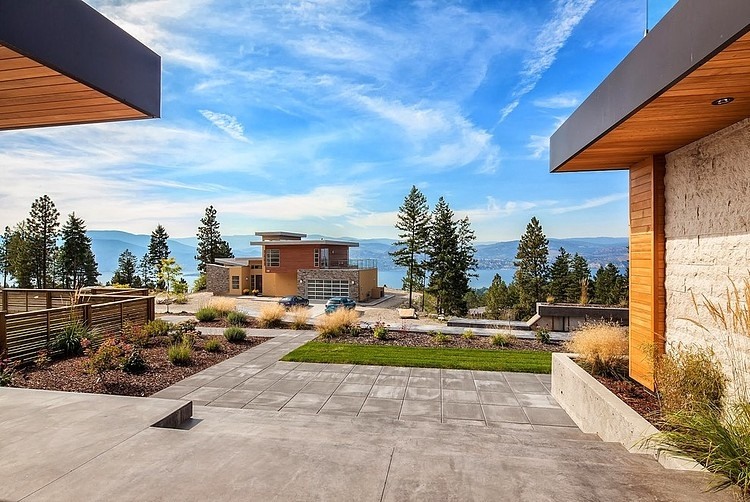 Flagstone Residence by Karoleena