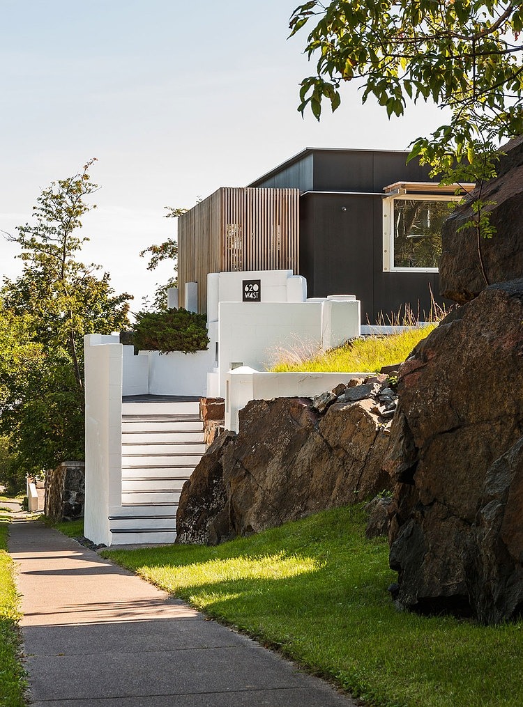 Hall House by Salmela Architect