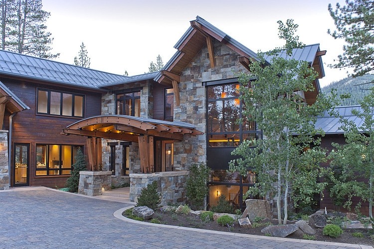 North Lake Tahoe Residence by Kelly & Stone Architects