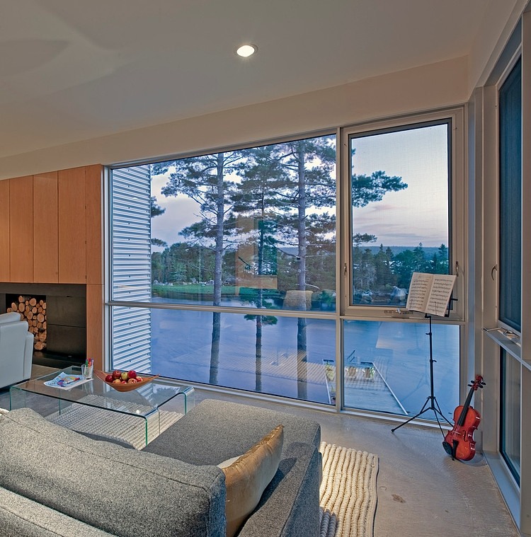 Bridge House by MacKay-Lyons Sweetapple Architects
