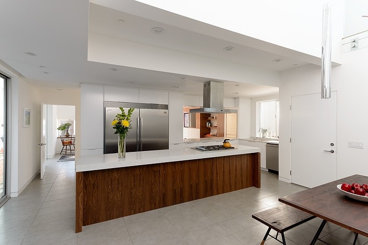 Peninsula House by LeMaster Architects