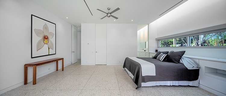 Sky House by Guy Peterson Office for Architecture