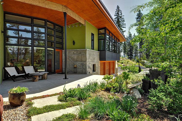 Indigo Lane House by Mohler + Ghillino Architects