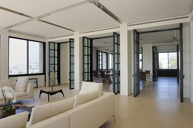 Villa Yarze by Raëd Abillama Architects
