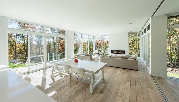 Gatineau Hills Residence by Christopher Simmonds