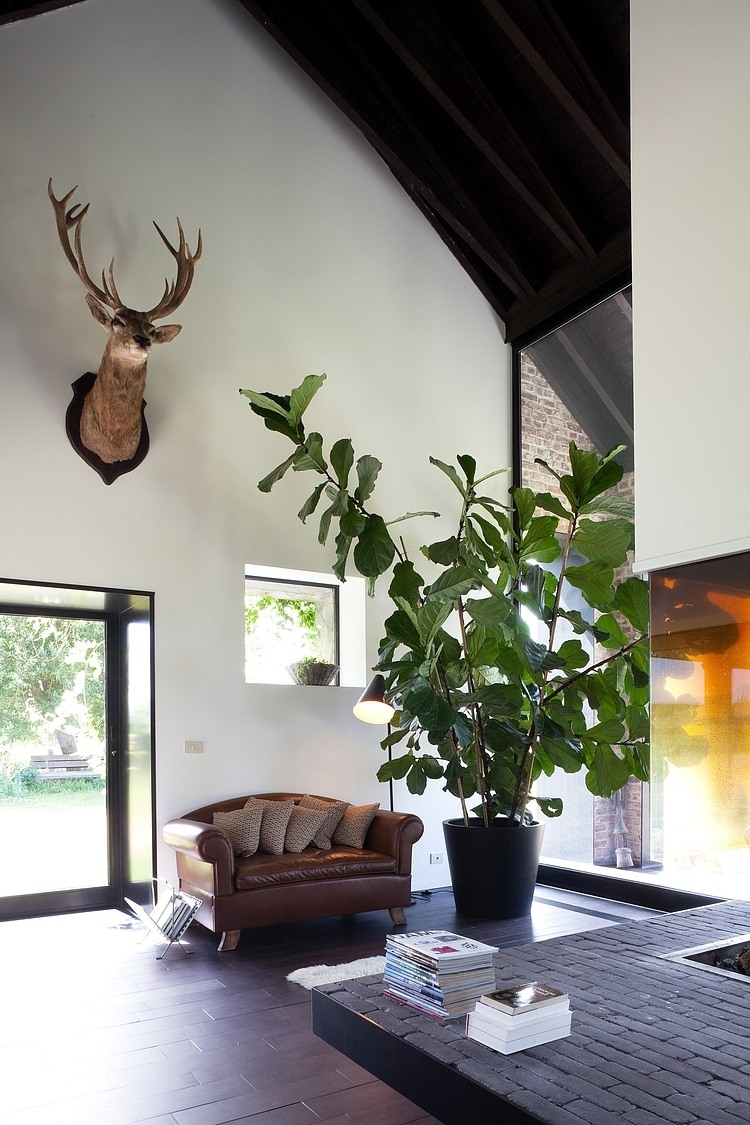 Farmhouse Lennik by Studio Farris