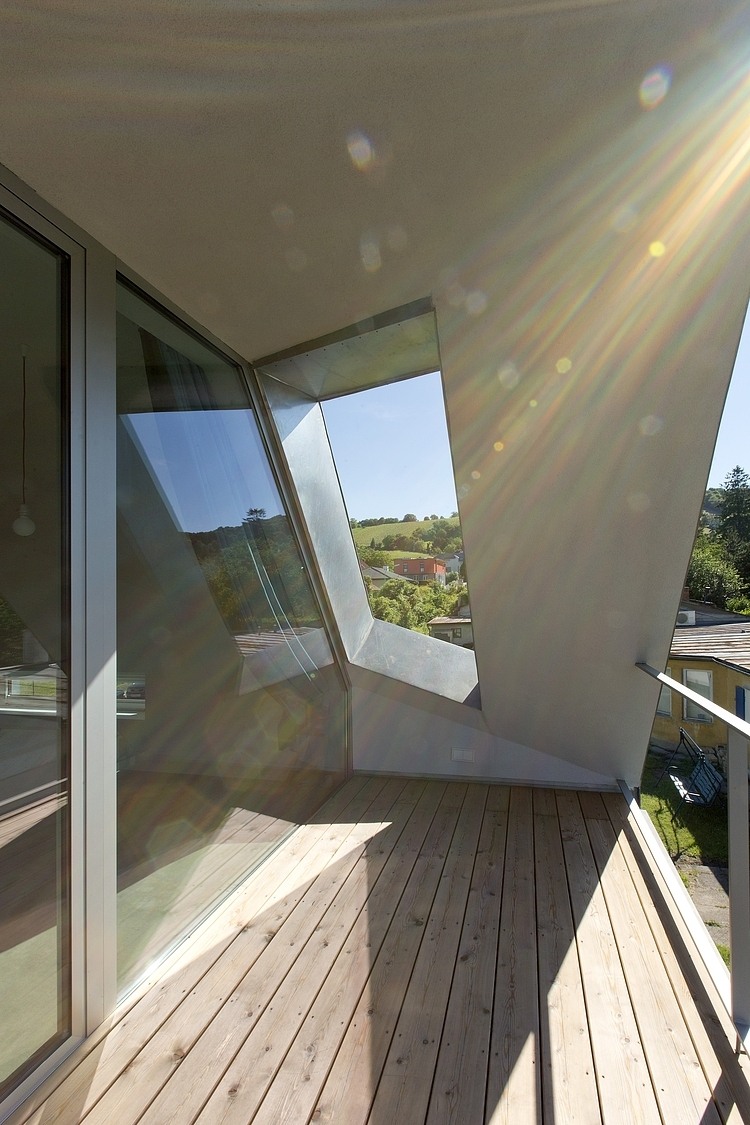 House W by Lostinarchitecture