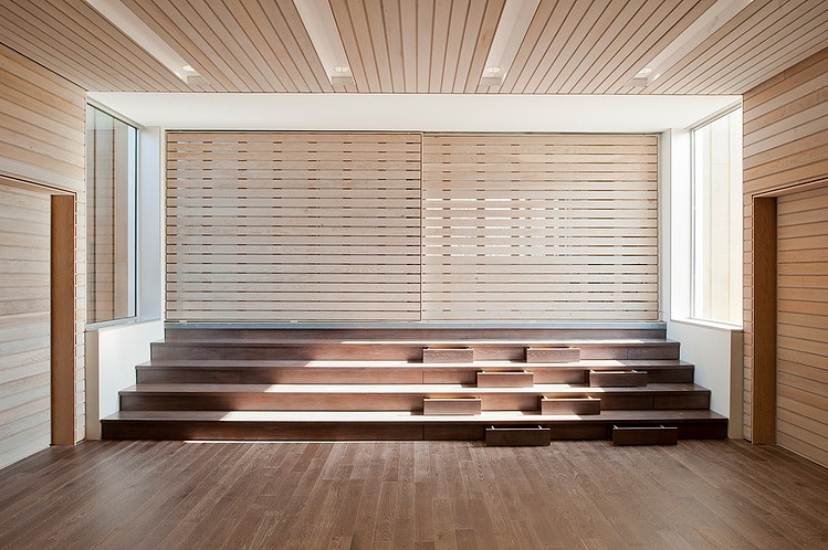 Two Hull House by MacKay-Lyons Sweetapple Architects