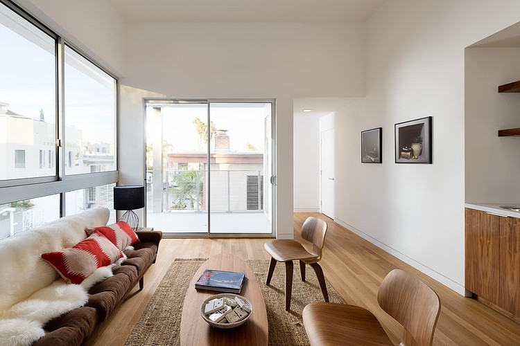 Peninsula House by LeMaster Architects