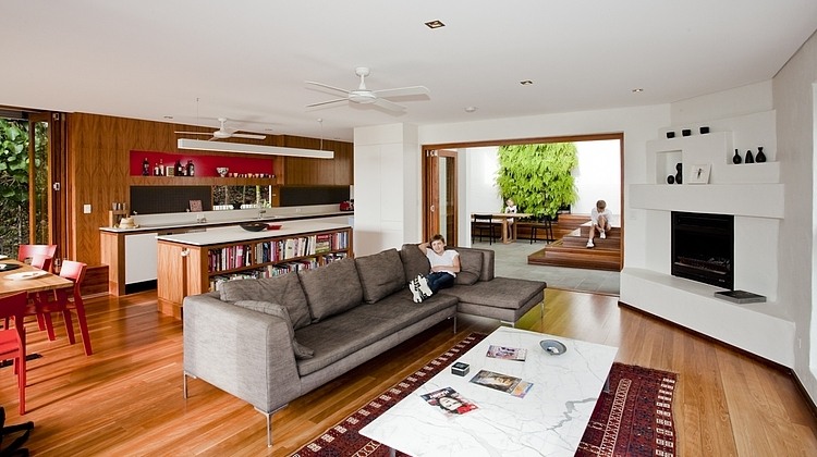 The Sunshine Beach House by Wilson Architects