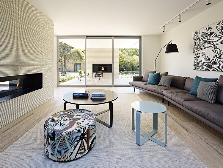 California House by InForm & Pleysier Perkins