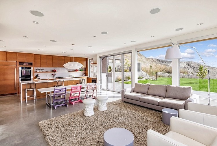 Flagstone Residence by Karoleena