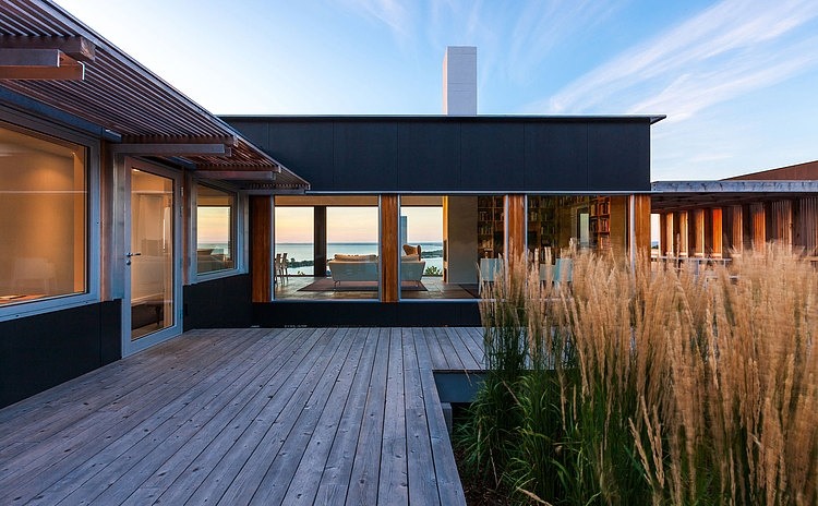 Hall House by Salmela Architect