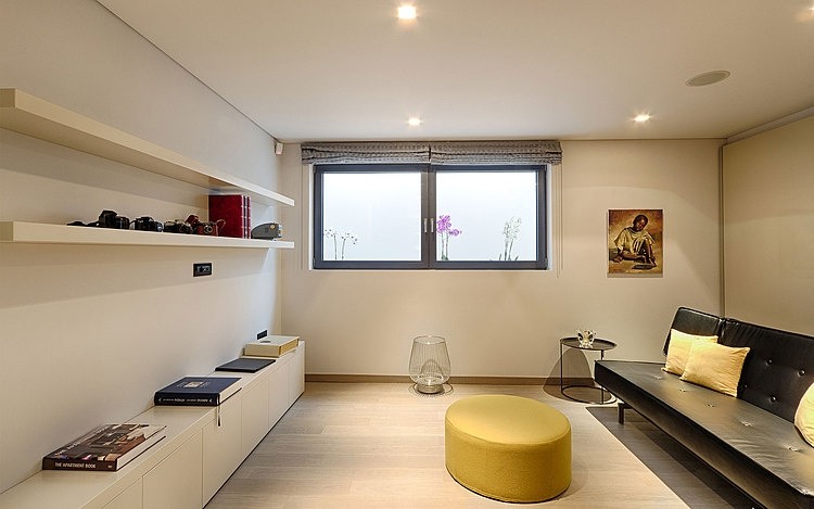 House in Gerakas by Office Twentyfive Architects