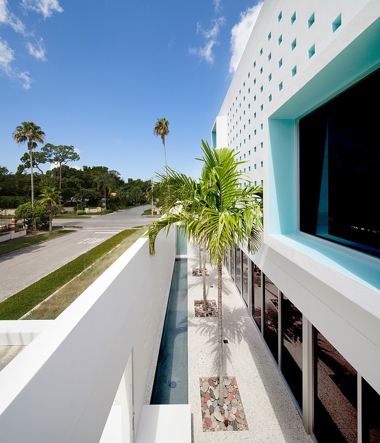 Sky House by Guy Peterson Office for Architecture