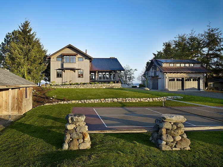 Lopez Island Residence by Graham Baba Architects