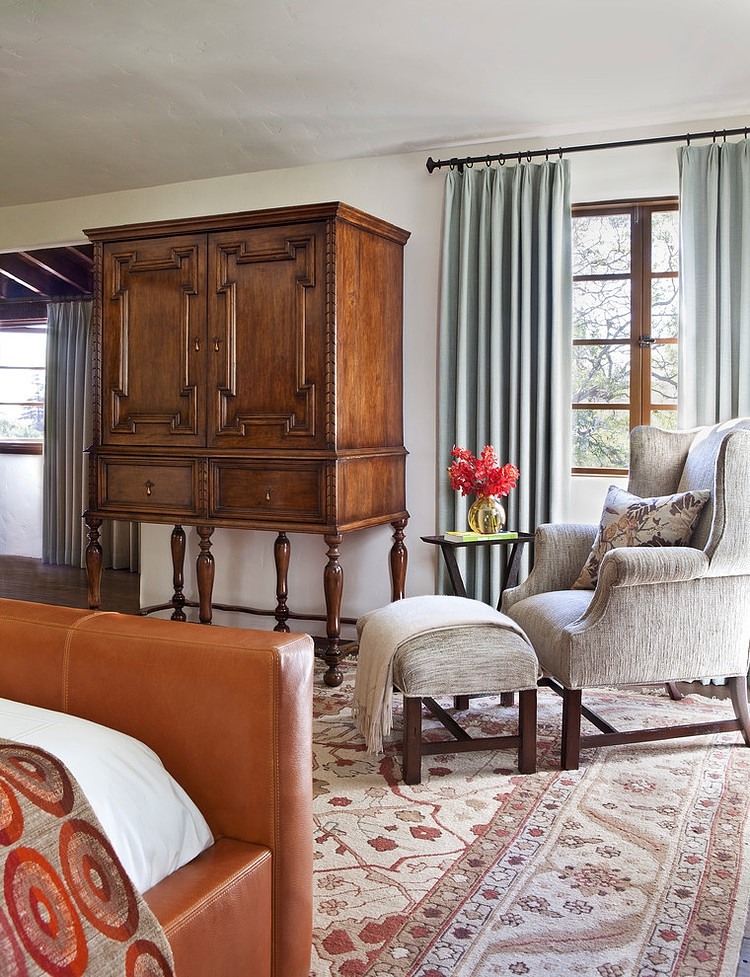 Spanish Colonial Residence by Jonathan Winslow Design