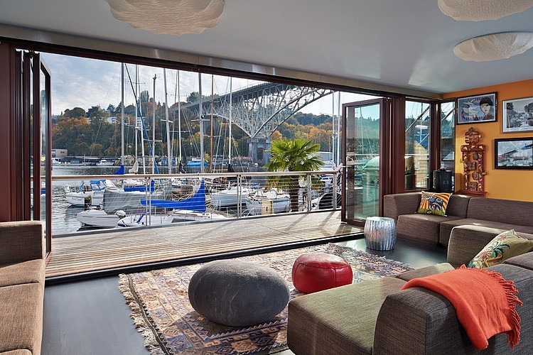 Houseboat 9 by Graham Baba Architects