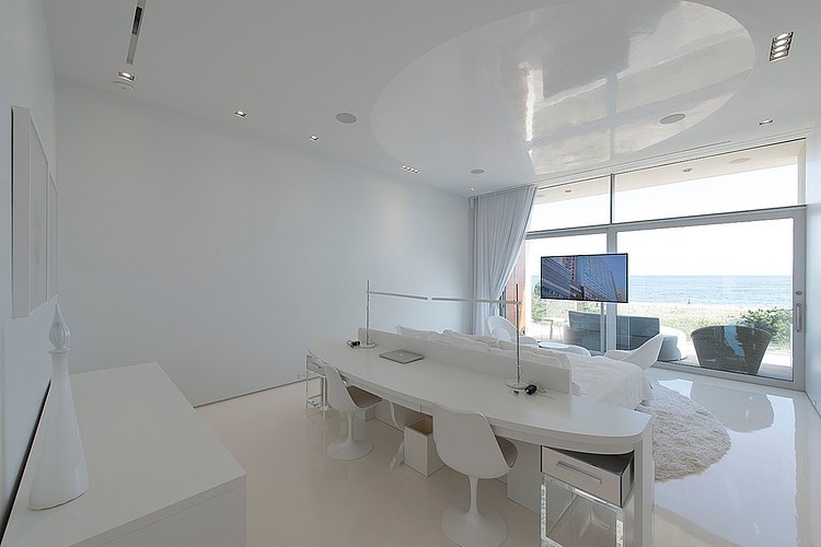Dune Road House by Jason Klinge Residential Contracting