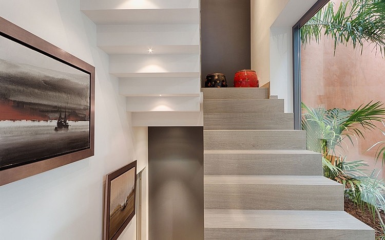 House in Gerakas by Office Twentyfive Architects