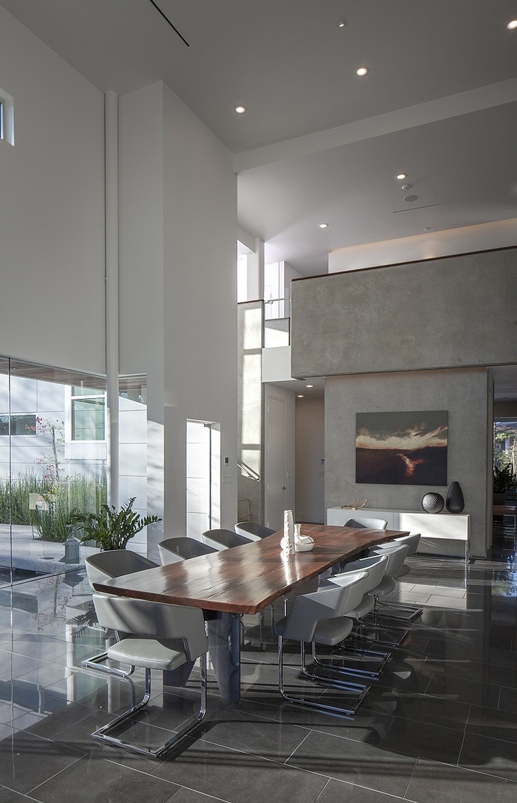 King Residence by MC2 Architectural Studio