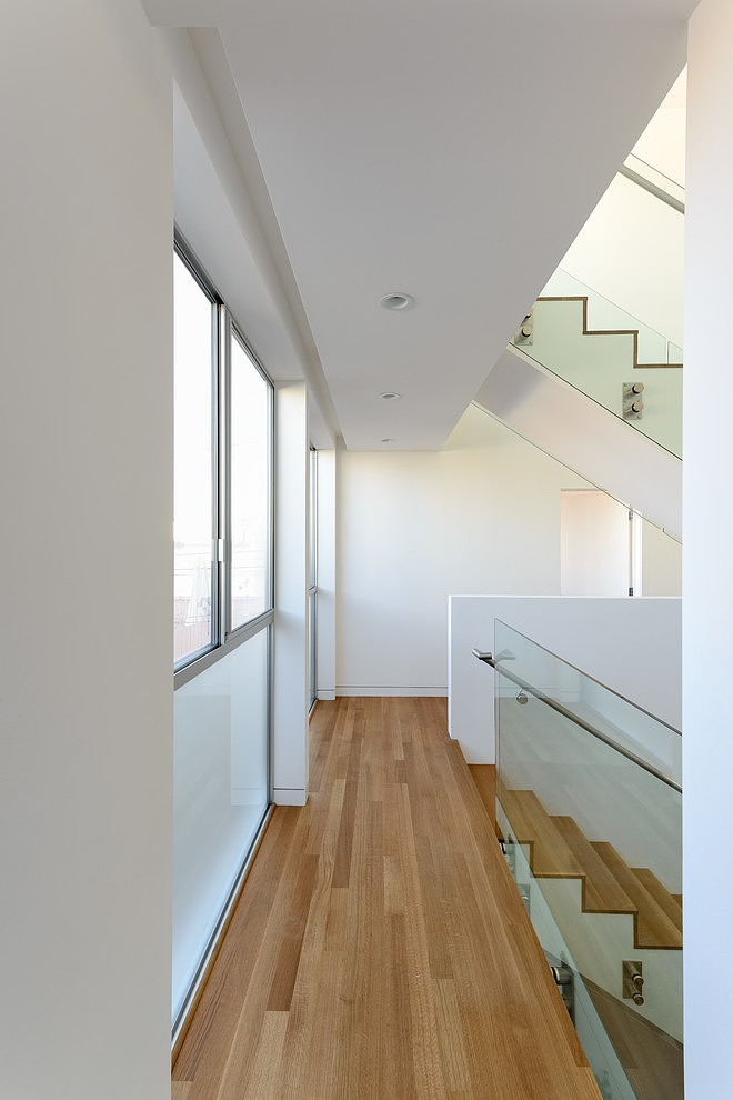 Peninsula House by LeMaster Architects