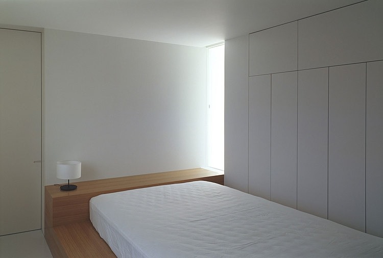 White Cave House by Takuro Yamamoto Architects