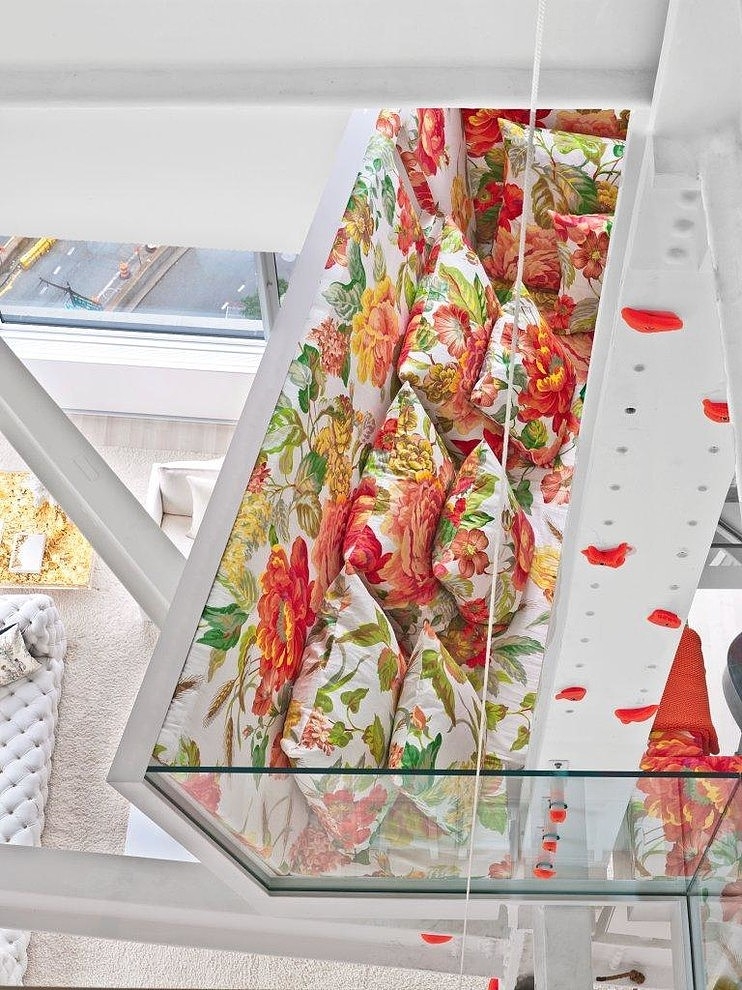 SkyHouse by Ghislaine Viñas Interior Design