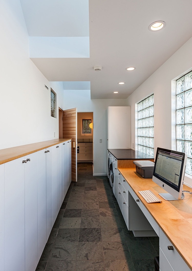 Hall House by Salmela Architect