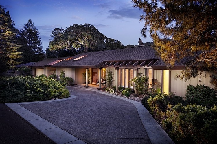 Novato Residence by Angelo Cosentino