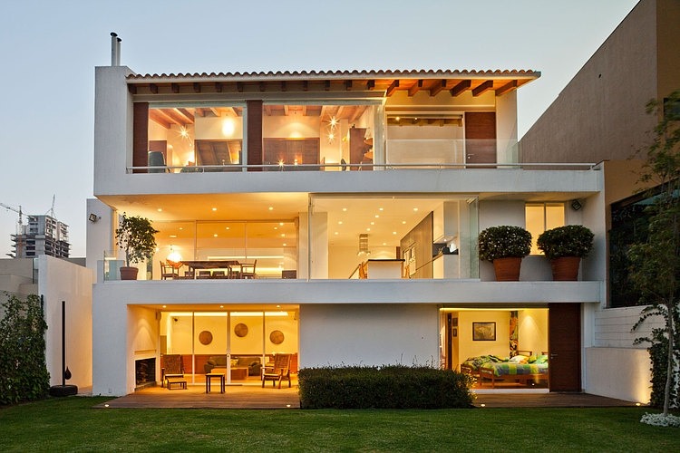 Encinos II by Almazán y Arquitectos Asociados