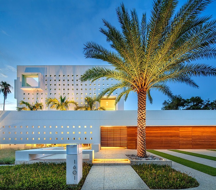 Sky House by Guy Peterson Office for Architecture