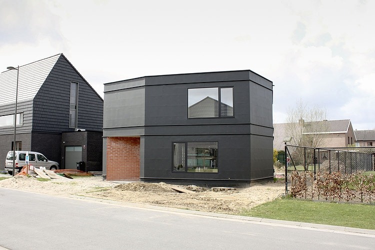 Home in Wondelgem by BLAF Architecten