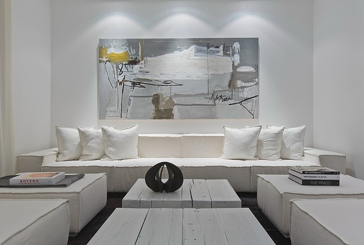 Urban Townhome by Cecconi Simone