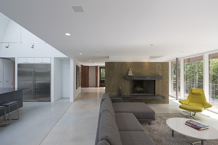 Berkshire Pond House by David Jay Weiner Architects