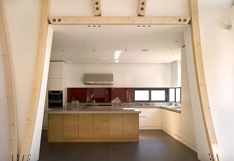 Downley House by Birds Portchmouth Russum Architects