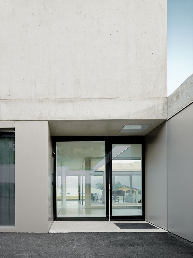 Villa M by Niklaus Graber + Christoph Steiger Architekten