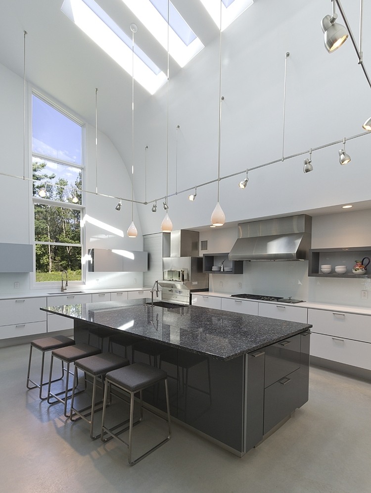 Berkshire Pond House by David Jay Weiner Architects