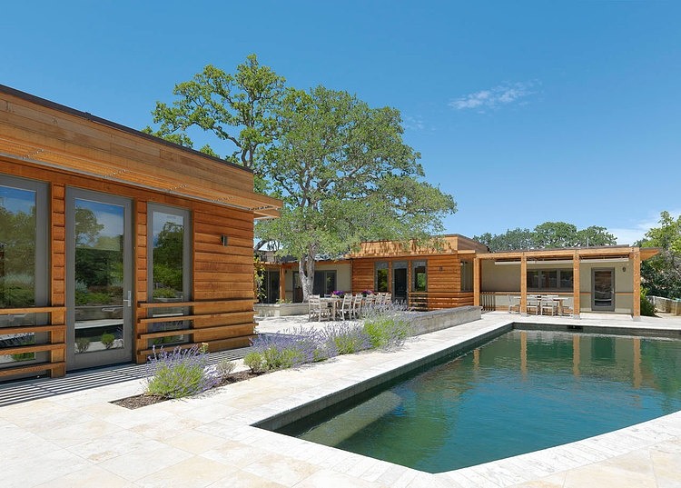 East Bay House by MacCracken Architects