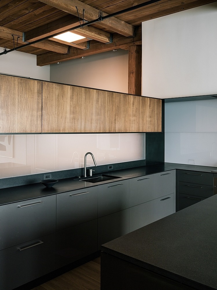 San Francisco Loft by Lineoffice Architecture