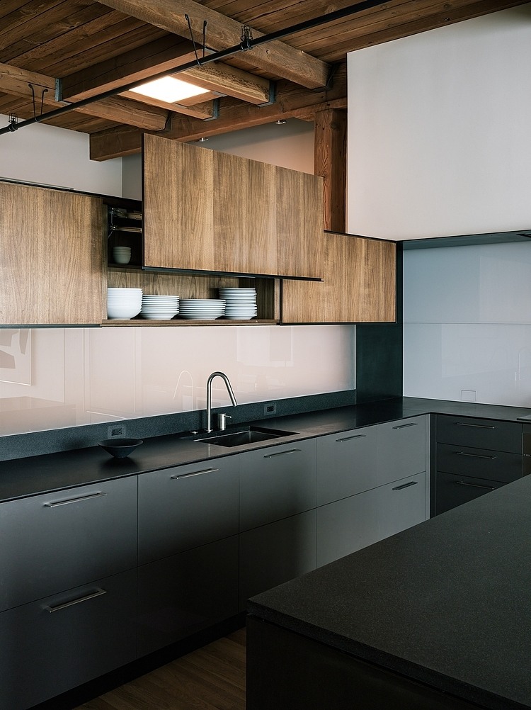 San Francisco Loft by Lineoffice Architecture