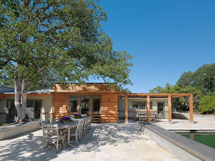 East Bay House by MacCracken Architects