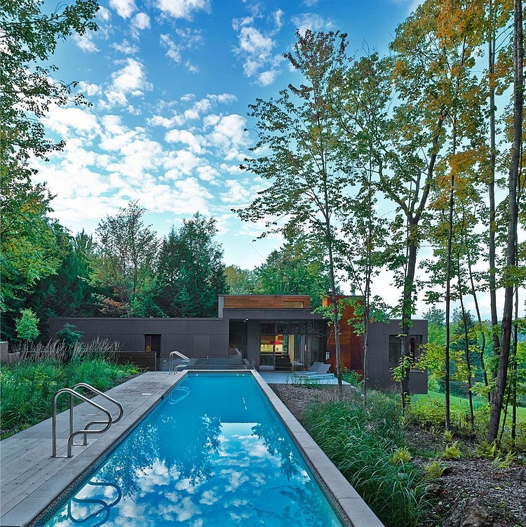 T House by Natalie Dionne Architecture